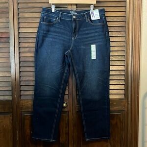 Women’s Time and Tru straight leg jeans.